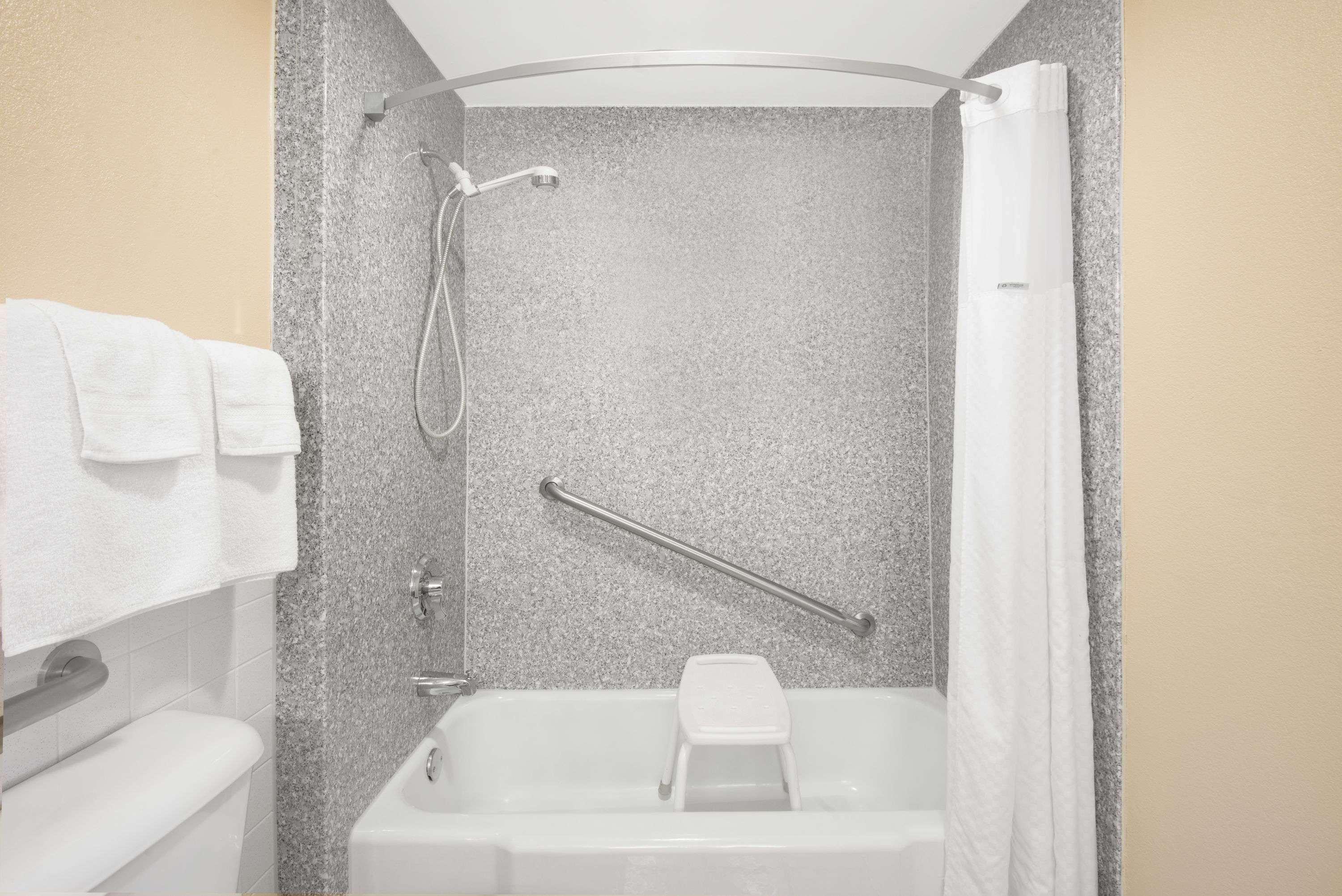 Super 8 By Wyndham Ashland Hotell Eksteriør bilde